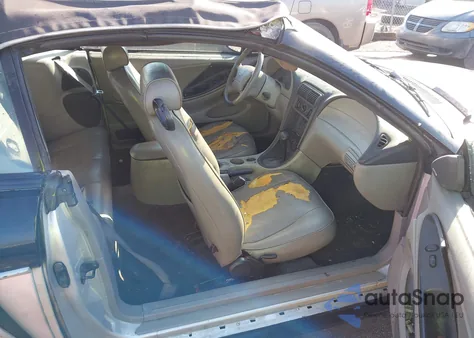 2003 Ford Mustang z USA, uszkodzony, nr VIN 1FAFP44493F353967